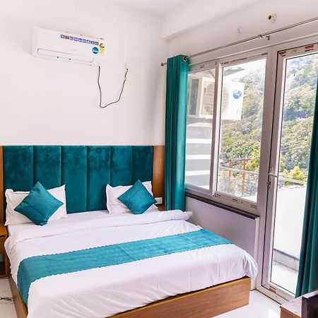 Hotel Parth Inn Rishikesh Bagian luar foto
