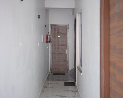 Hotel Parth Inn Rishikesh Bagian luar foto